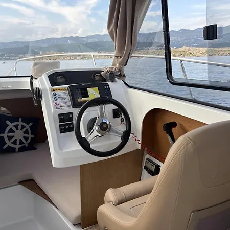 Apartmán App Lacrima 1 With A Motorboat Šilo