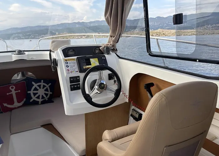 Apartmán App Lacrima 1 With A Motorboat Šilo